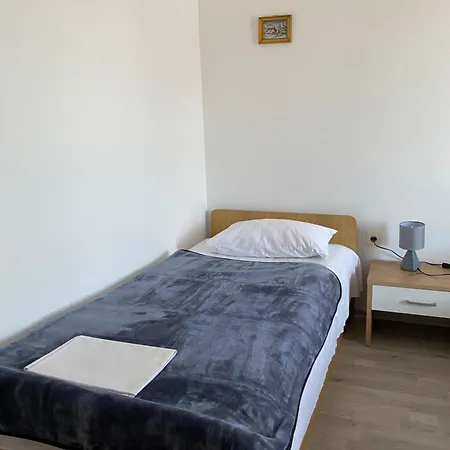 Mira * Οπατία