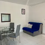 Mira *