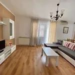 Mira *